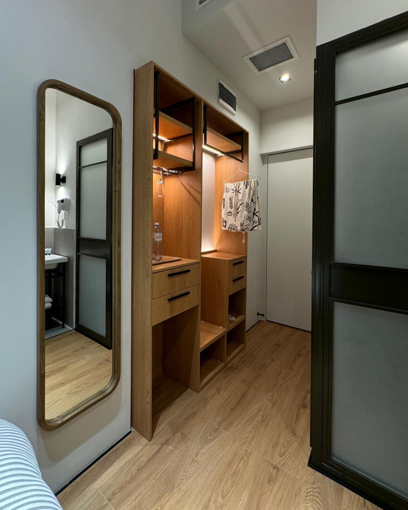 Mosh Mosh Boutique Hotel Alma-Ata Buitenkant foto