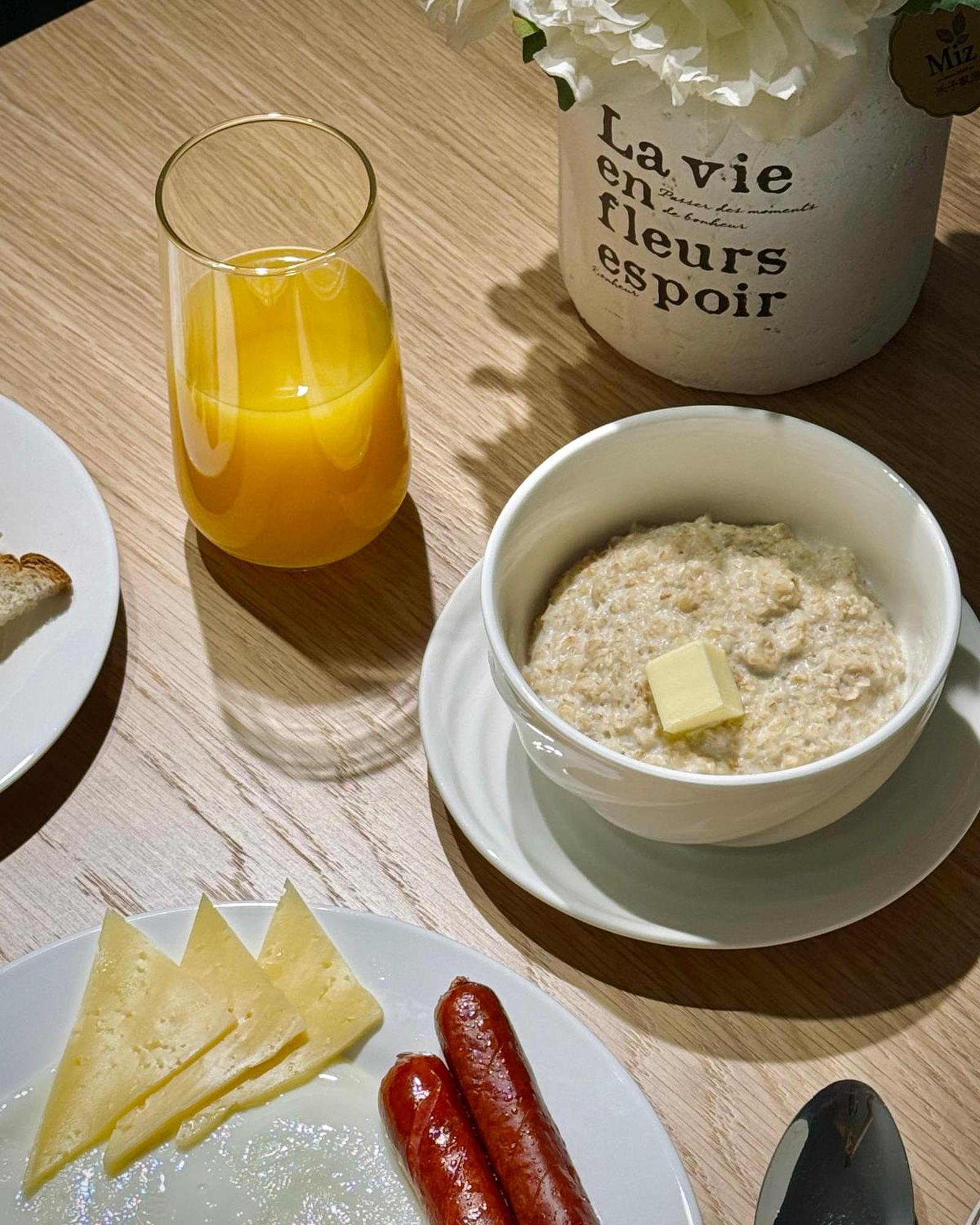 Mosh Mosh Boutique Hotel Alma-Ata Buitenkant foto