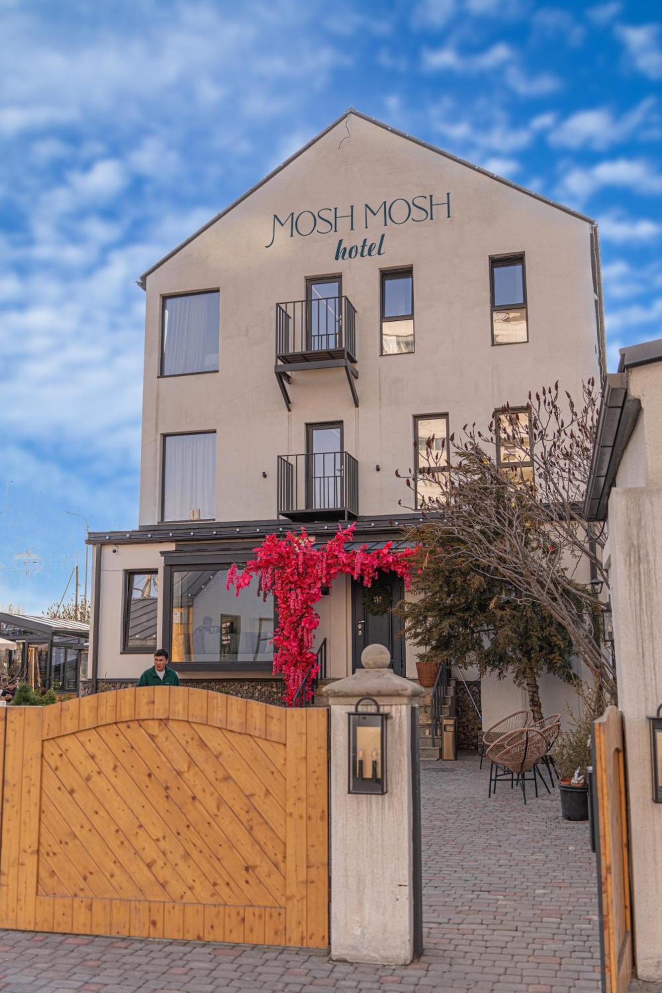 Mosh Mosh Boutique Hotel Alma-Ata Buitenkant foto